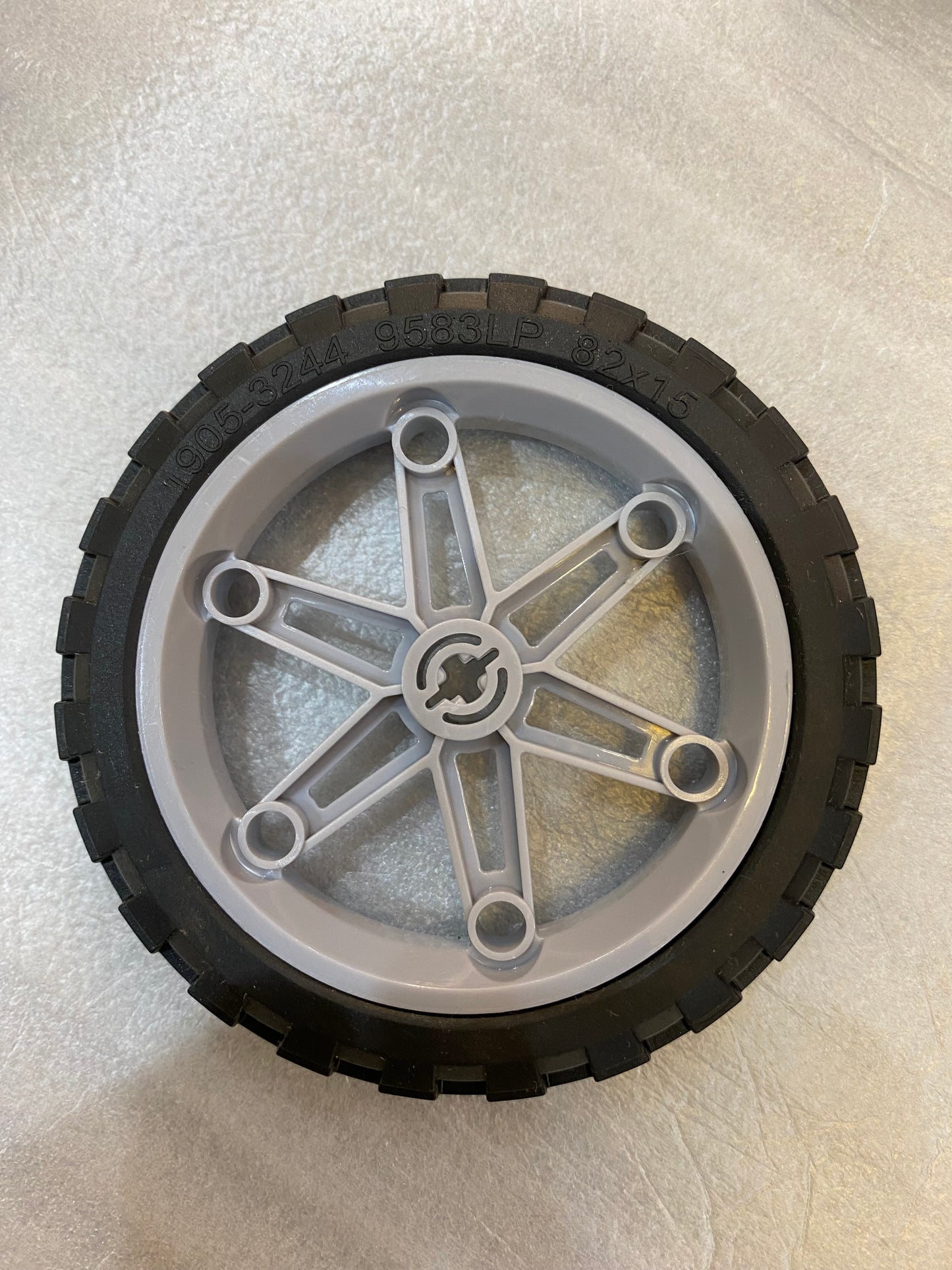 B Wheels عجل ليجو