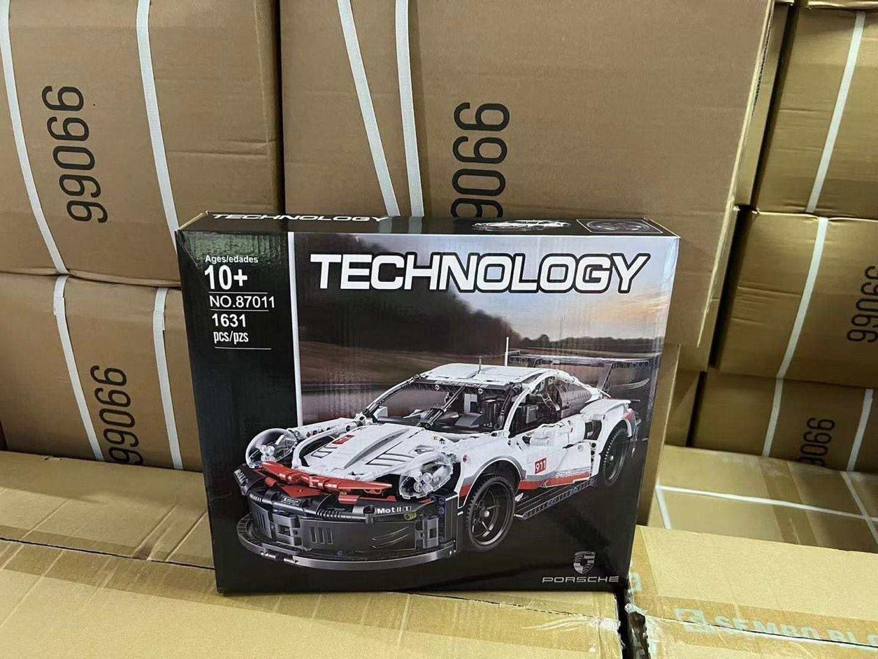 A Porsche 911 RSR بورش ل ي ج و