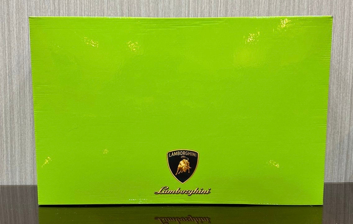 A Lamborghini Sian 3696 pcs ل ي ج و