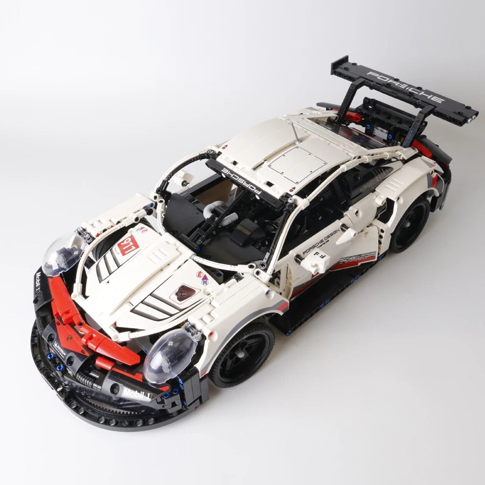 A Porsche 911 RSR بورش ل ي ج و