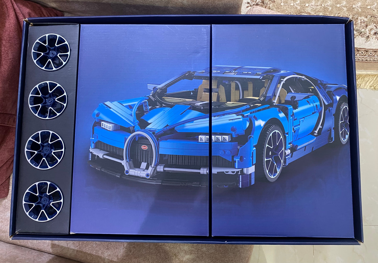 A Bugatti chiron ل ي ج و