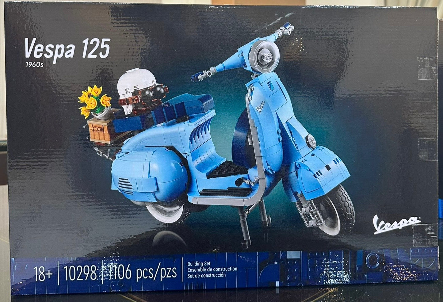 A Vespa 125 ليجو