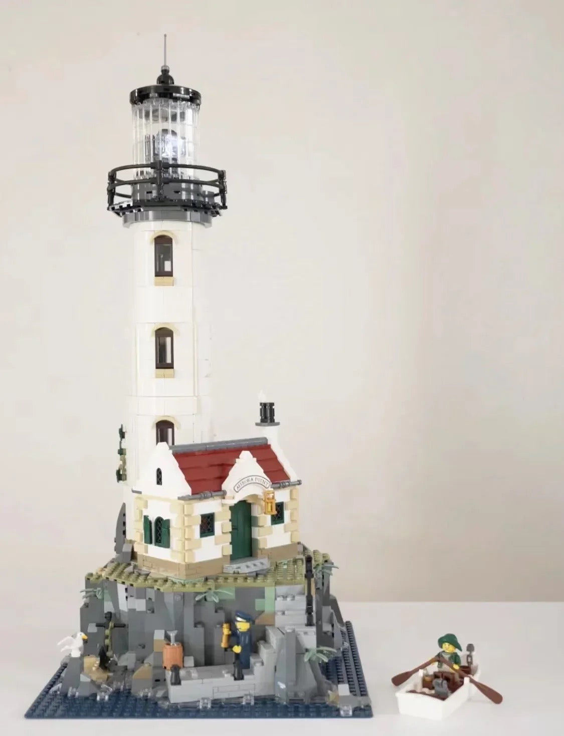 A Light house ليجو